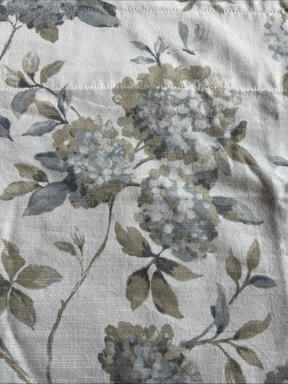 Valance NWOT blue hydrangea